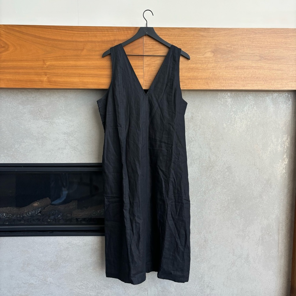 NWT Everlane The Linen V-Neck Midi Black Dress, Size 14 - Picture 8 of 16